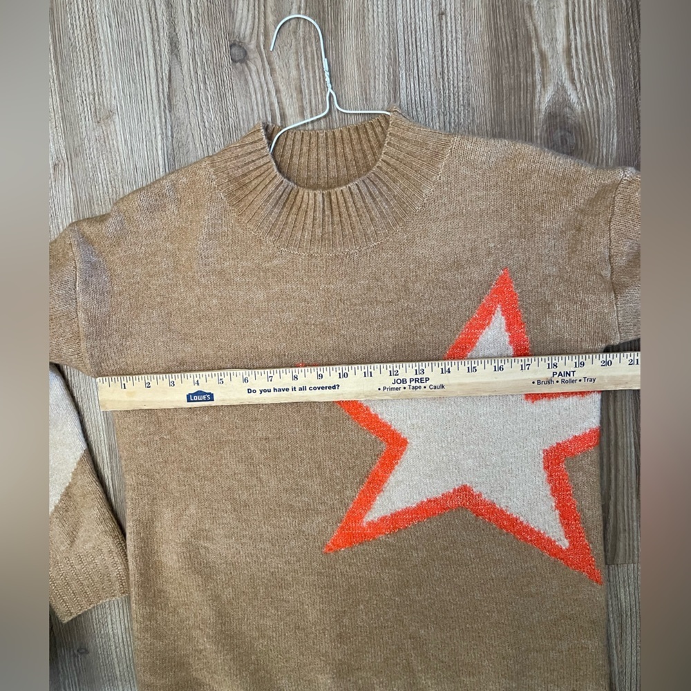 Love Token Star Pullover Beige Sweater Size Medium - Picture 8 of 9